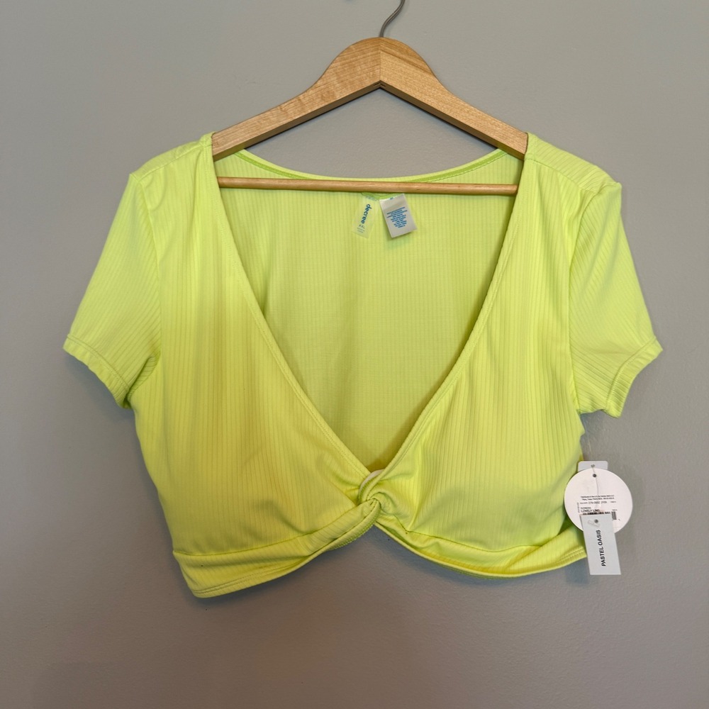 NWT Decree Pastel Oasis Ribbed Twist Front Cropped‎ Swim Top Lovely Lime XXL